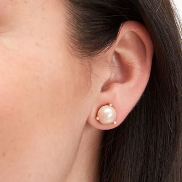 Kate Spade  -  Pearl Studs earrings - Picture 3 of 3